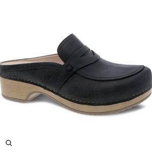 Dansko Bel Oil Pull Up Loafer